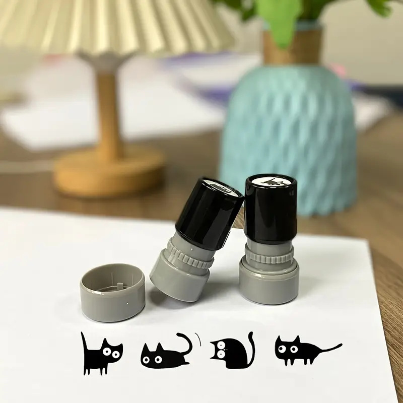 Adorable Tilted Neck Black Cat - Art Craft Journals 评论和价格