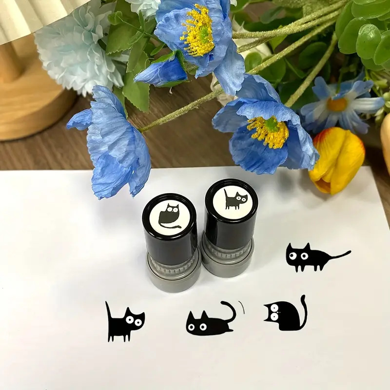 Adorable Tilted Neck Black Cat - Art Craft Journals 评论和价格