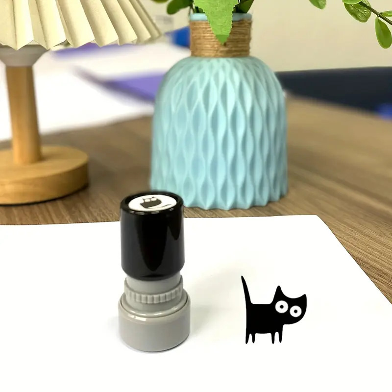 Adorable Tilted Neck Black Cat - Art Craft Journals 评论和价格